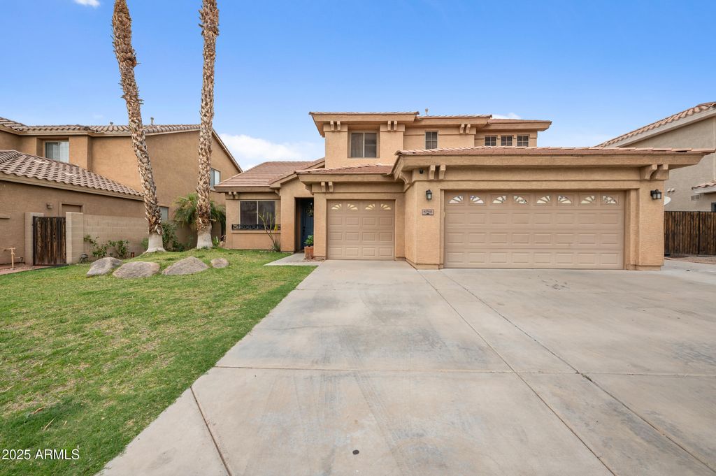 4746 S Emery Avenue, Mesa, AZ 85212