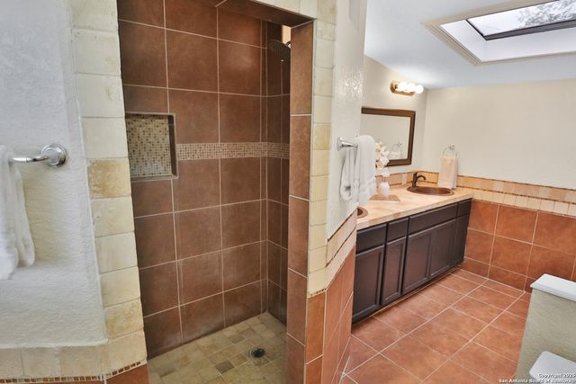 230 Tammy Dr, San Antonio, TX 78216