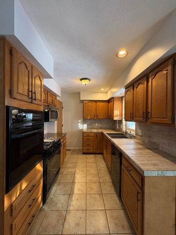 791 Kinney Avenue Nw, City Of Walker, MI 49534