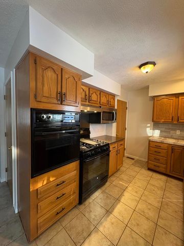 791 Kinney Avenue Nw, City Of Walker, MI 49534