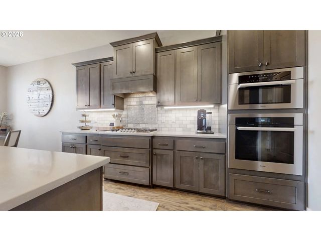 1517 W ASPEN Pl, La Center, WA 98629