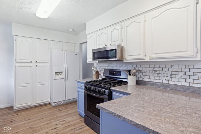 1227 Bluff, Plainfield, IN 46168