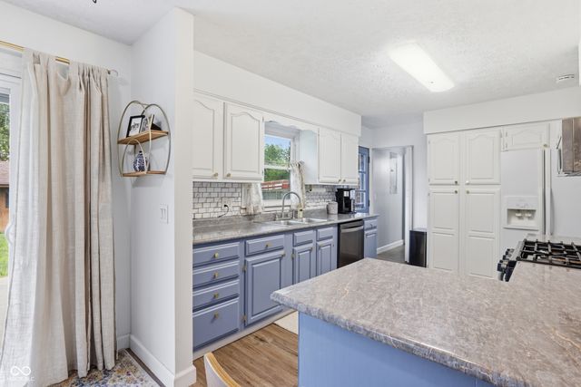 1227 Bluff, Plainfield, IN 46168