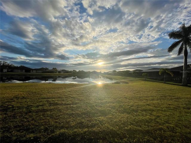 307 WHISPERING PALMS LANE, Bradenton, FL 34212