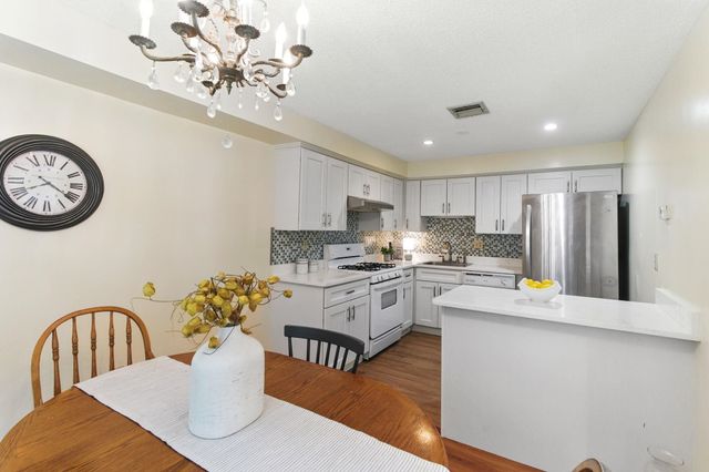 218 Millwright Drive # 218, Nashua, NH 03063