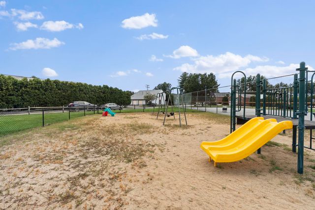 218 Millwright Drive # 218, Nashua, NH 03063