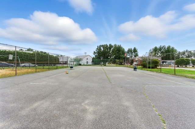 218 Millwright Drive # 218, Nashua, NH 03063