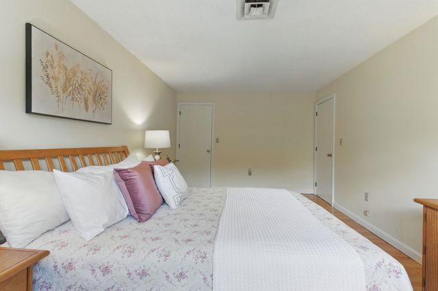 218 Millwright Drive # 218, Nashua, NH 03063