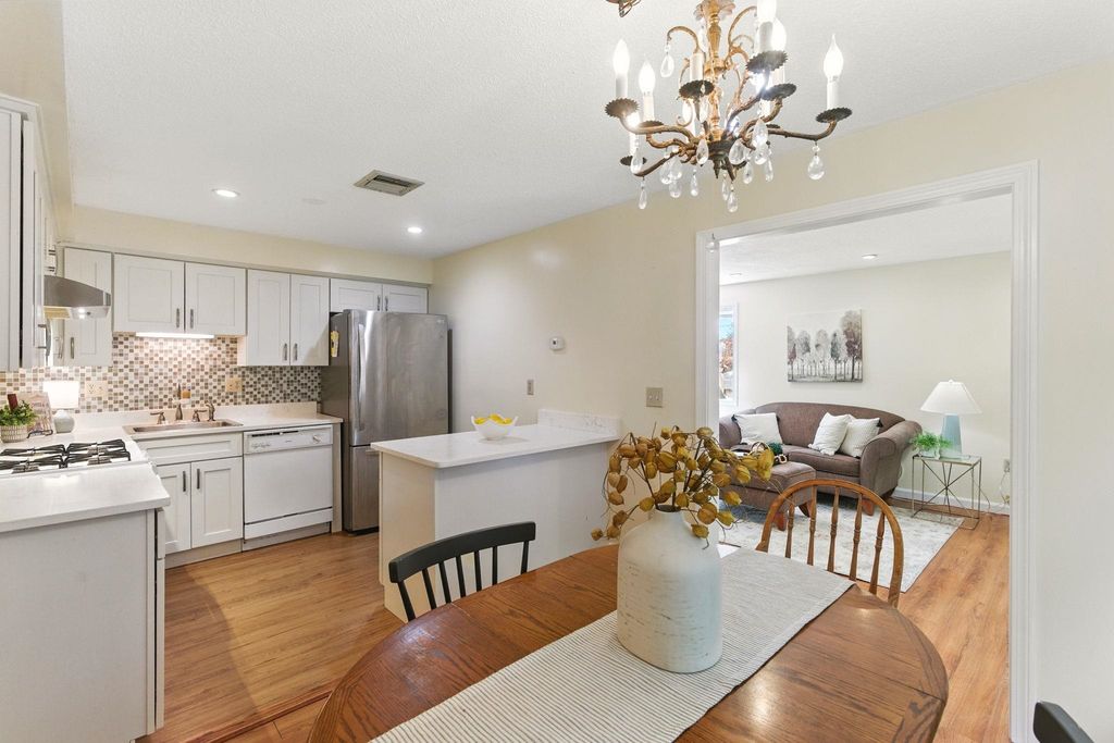 218 Millwright Drive # 218, Nashua, NH 03063