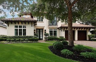 11 Karsten Creek Court, The Woodlands, TX 77389