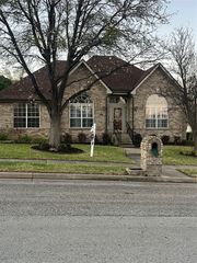 8812 Ridge Run Drive, North Richland Hills, TX 76182