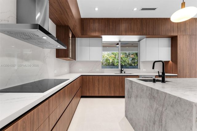 7980 SW 184th Ter, Cutler Bay, FL 33157