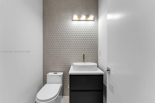 7980 SW 184th Ter, Cutler Bay, FL 33157