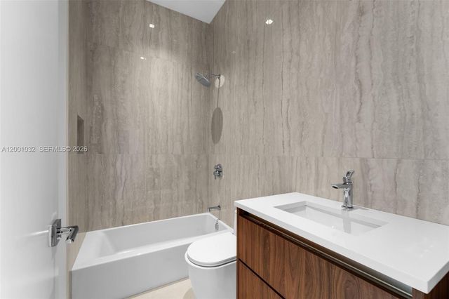 7980 SW 184th Ter, Cutler Bay, FL 33157