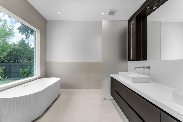 7980 SW 184th Ter, Cutler Bay, FL 33157