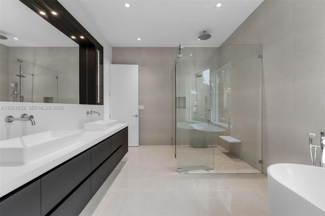 7980 SW 184th Ter, Cutler Bay, FL 33157