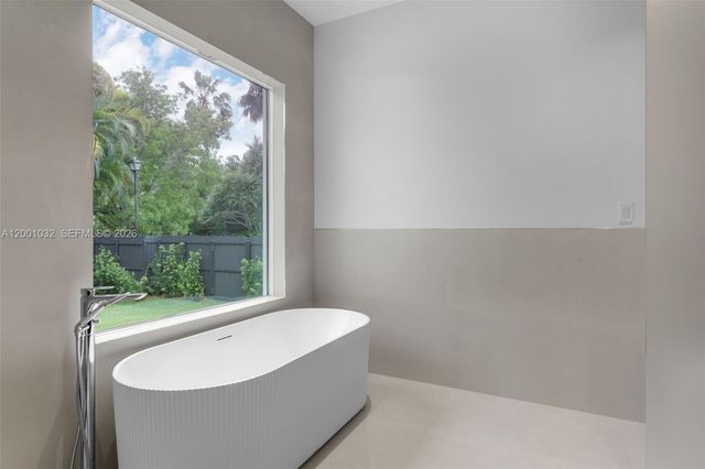 7980 SW 184th Ter, Cutler Bay, FL 33157