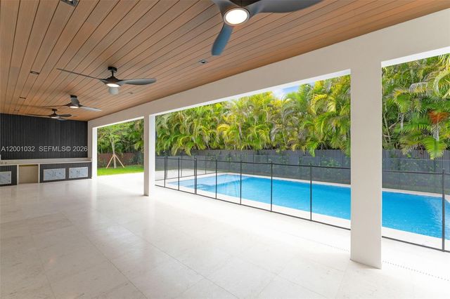 7980 SW 184th Ter, Cutler Bay, FL 33157