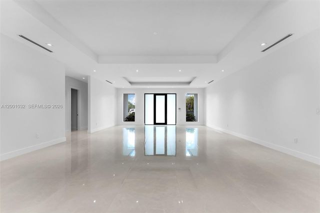 7980 SW 184th Ter, Cutler Bay, FL 33157