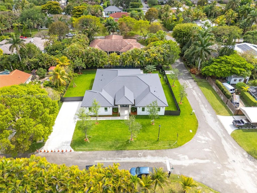 7980 SW 184th Ter, Cutler Bay, FL 33157