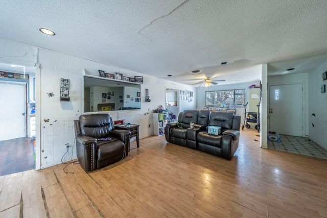 3816 Springbranch Drive, Benbrook, TX 76116