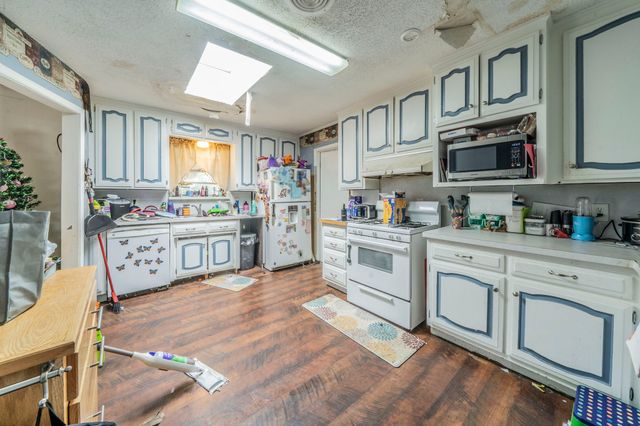 3816 Springbranch Drive, Benbrook, TX 76116