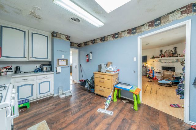 3816 Springbranch Drive, Benbrook, TX 76116