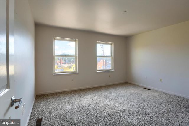 1631 DERRY ST, Harrisburg, PA 17104
