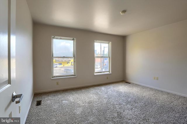 1631 DERRY ST, Harrisburg, PA 17104