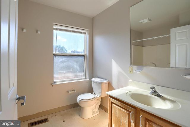 1631 DERRY ST, Harrisburg, PA 17104