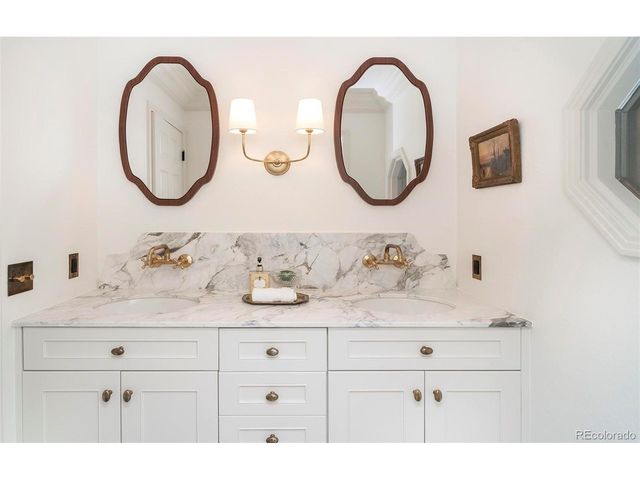 22184 Forest Hills Dr, Golden, CO 80401