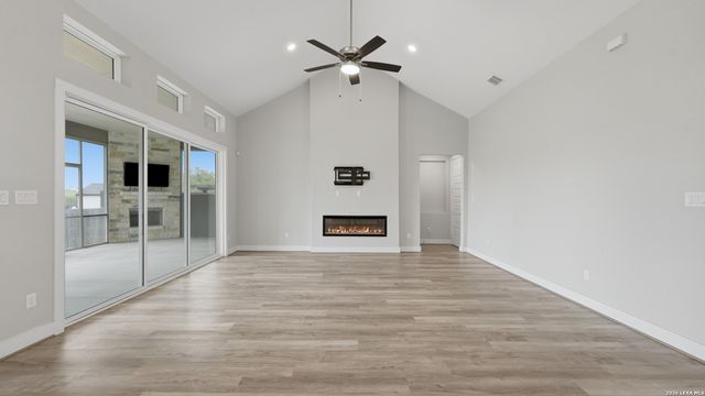 3314 Jons Way, Marion, TX 78124