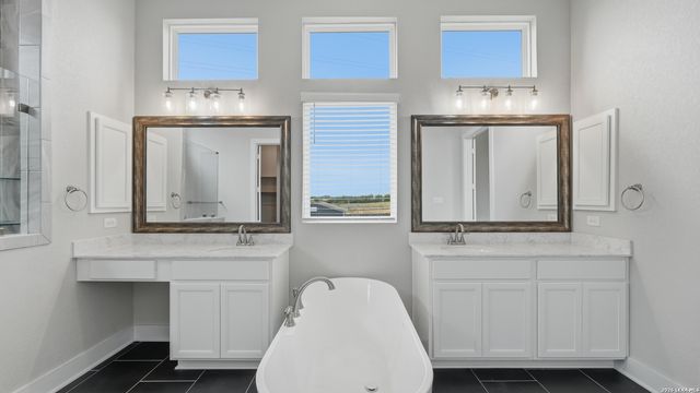 3314 Jons Way, Marion, TX 78124
