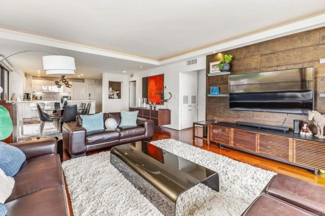 2500 Torrey Pines Road 805, La Jolla, CA 92037