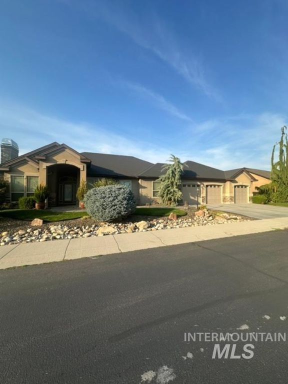 512 Bayhill Drive, Nampa, ID 83686