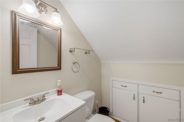 668 77th Street, Niagara Falls, NY 14304