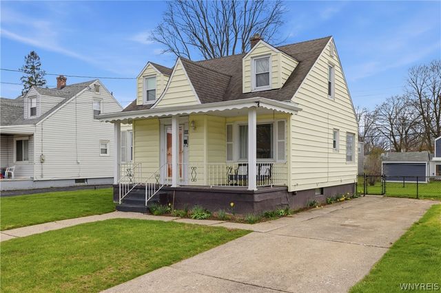 668 77th Street, Niagara Falls, NY 14304