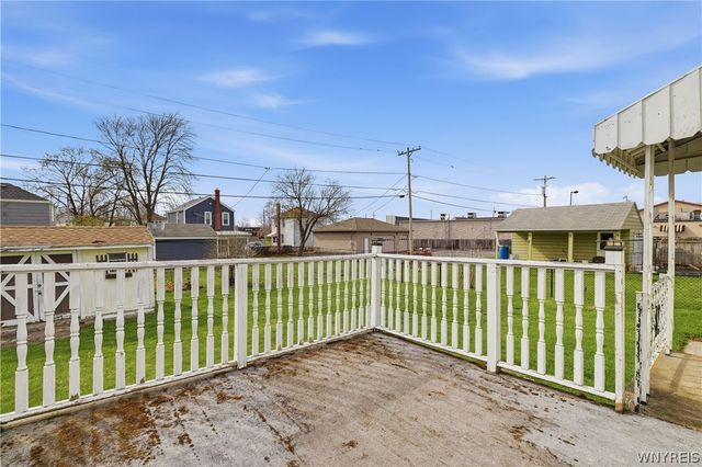 668 77th Street, Niagara Falls, NY 14304