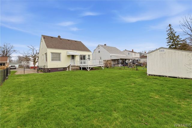 668 77th Street, Niagara Falls, NY 14304