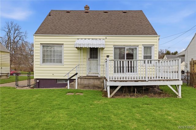 668 77th Street, Niagara Falls, NY 14304