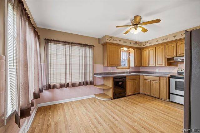 668 77th Street, Niagara Falls, NY 14304