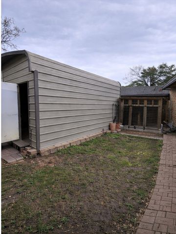 6042 Lost Creek Dr, Corpus Christi, TX 78413