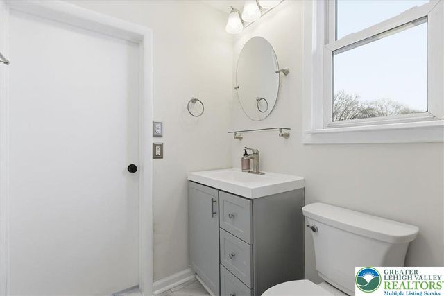 1437 Courtright Avenue, Hellertown Boro, PA 18055