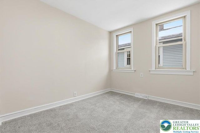 1437 Courtright Avenue, Hellertown Boro, PA 18055