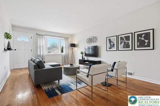 1437 Courtright Avenue, Hellertown Boro, PA 18055