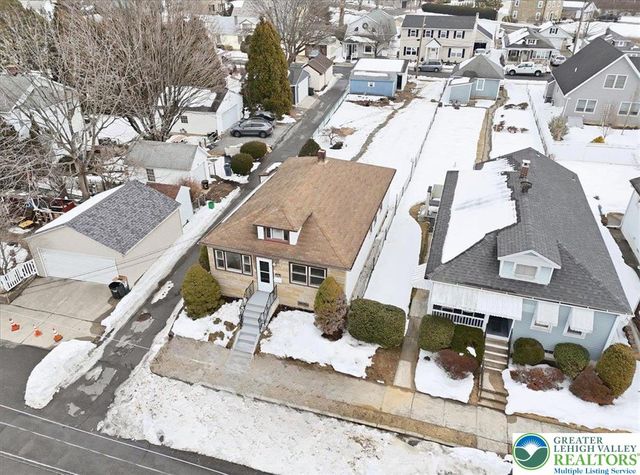 1437 Courtright Avenue, Hellertown Boro, PA 18055