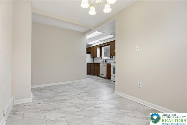 1437 Courtright Avenue, Hellertown Boro, PA 18055