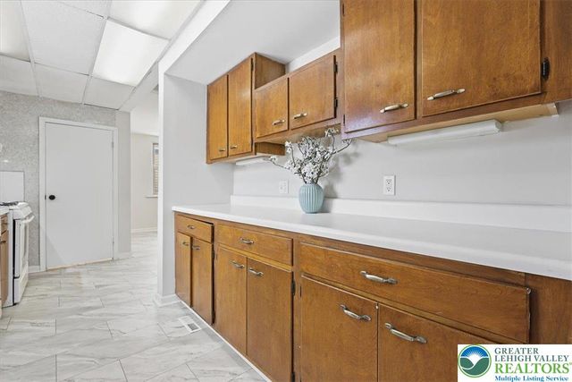 1437 Courtright Avenue, Hellertown Boro, PA 18055