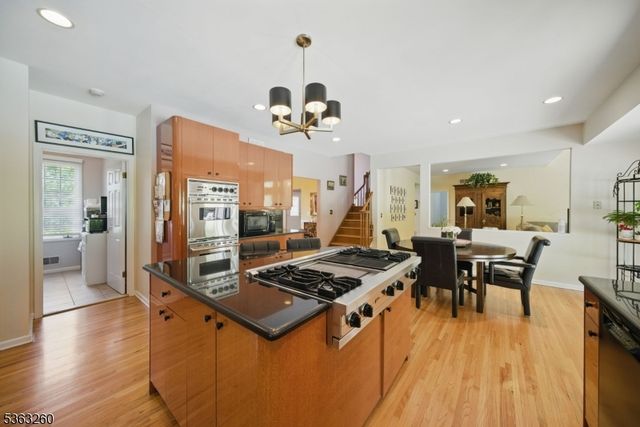 18 ROSEWOOD LANE, Denville Twp., NJ 07834