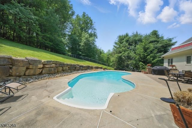 18 ROSEWOOD LANE, Denville Twp., NJ 07834